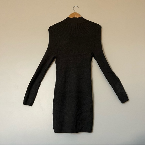 Juniors' Cutout Chain-Detail Sweater Dress - Picture 5 of 6